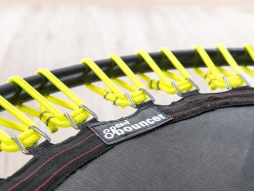 Akrobat_Speed_Bouncer_Close-Up_Elastics Akrobat Hoppemåtte | Speed Bouncer