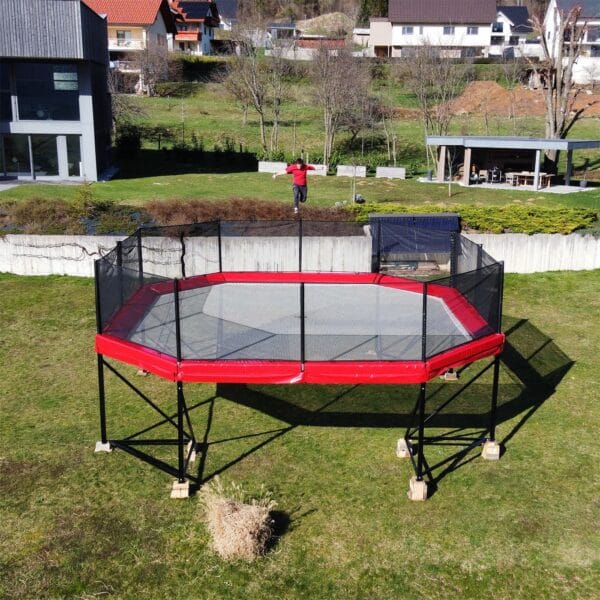 Megatramp-world-largest-trampoline Akrobat MEGATRAMP