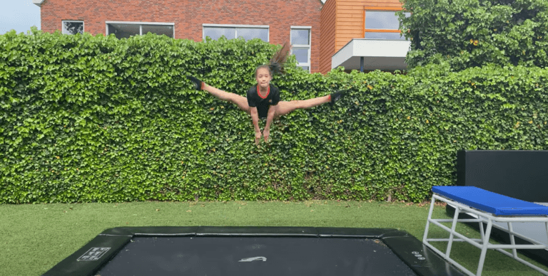 The best Trampolines for gymnasts 3 spreidhoeksprong